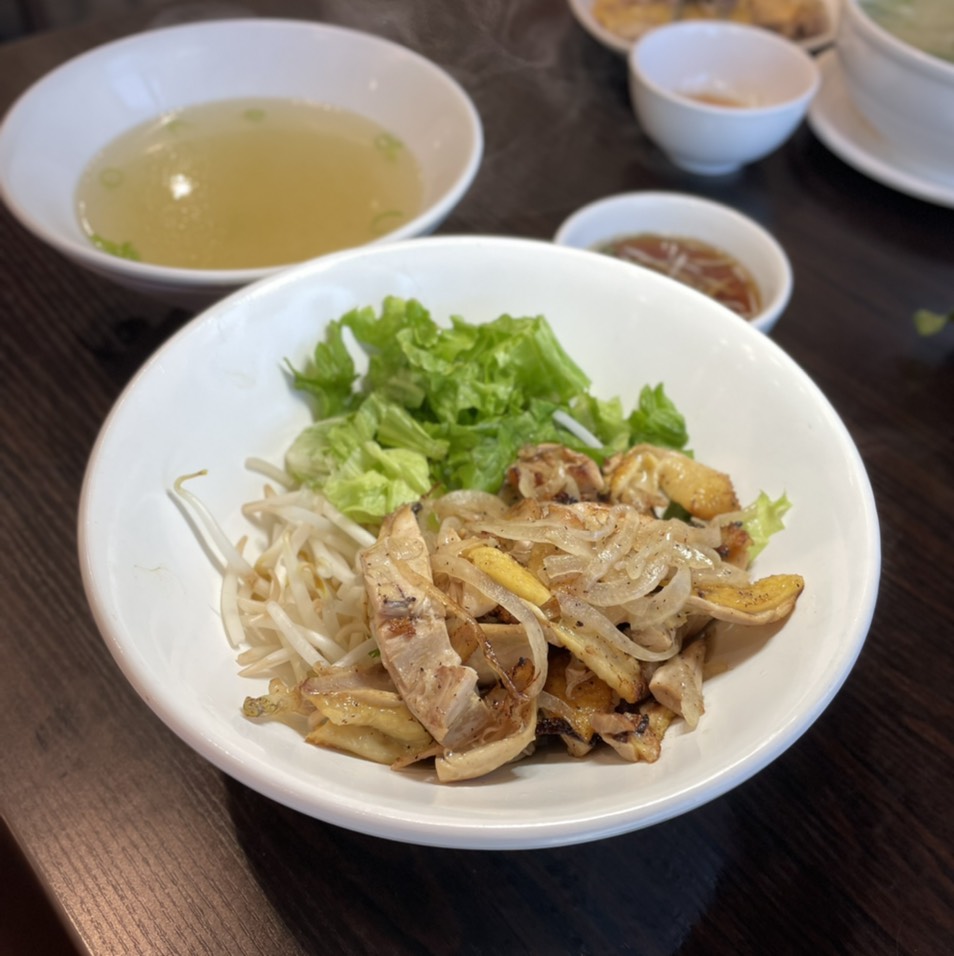 Pho Ga Kho (Dry Rice Noodle) $12 at Pho Dakao on #foodmento http://foodmento.com/place/14047