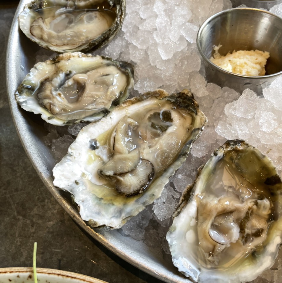 Rappahannock Oysters $3.25 Each from Rappahannock Oyster Bar on #foodmento http://foodmento.com/dish/54555