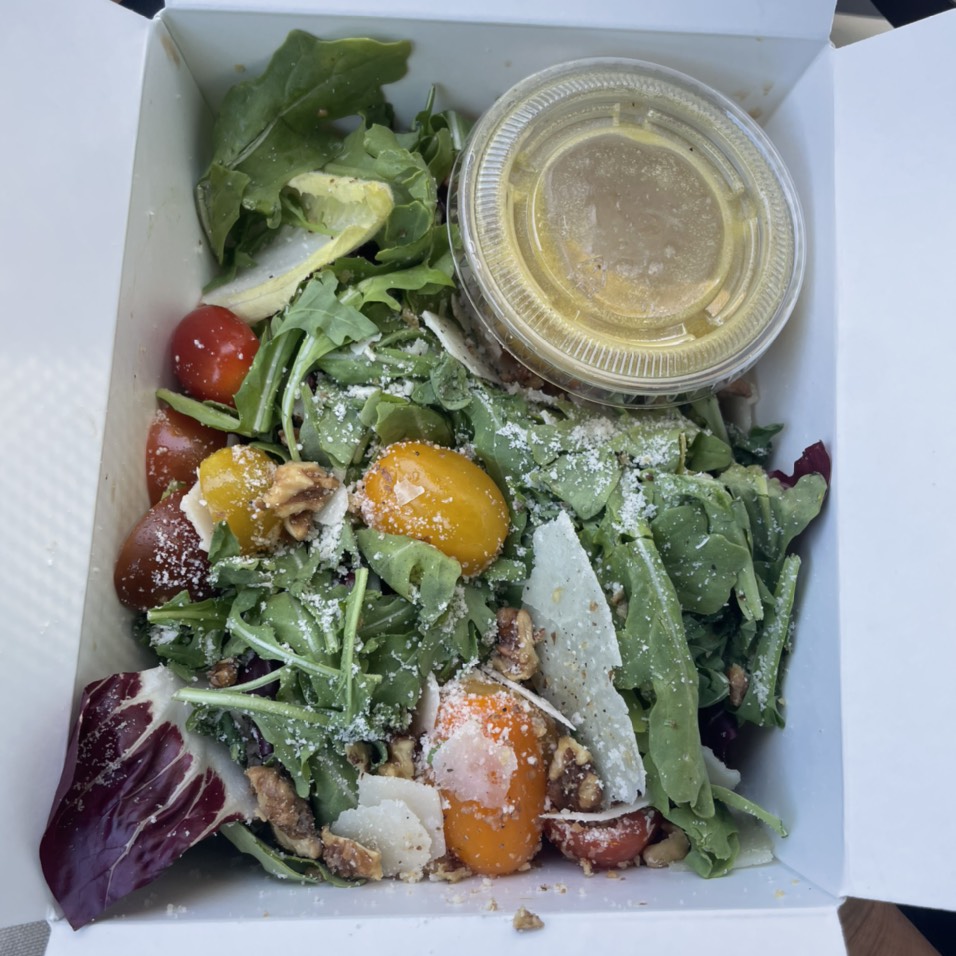 Tricolore Salad $18 from Pizzana on #foodmento http://foodmento.com/dish/54579