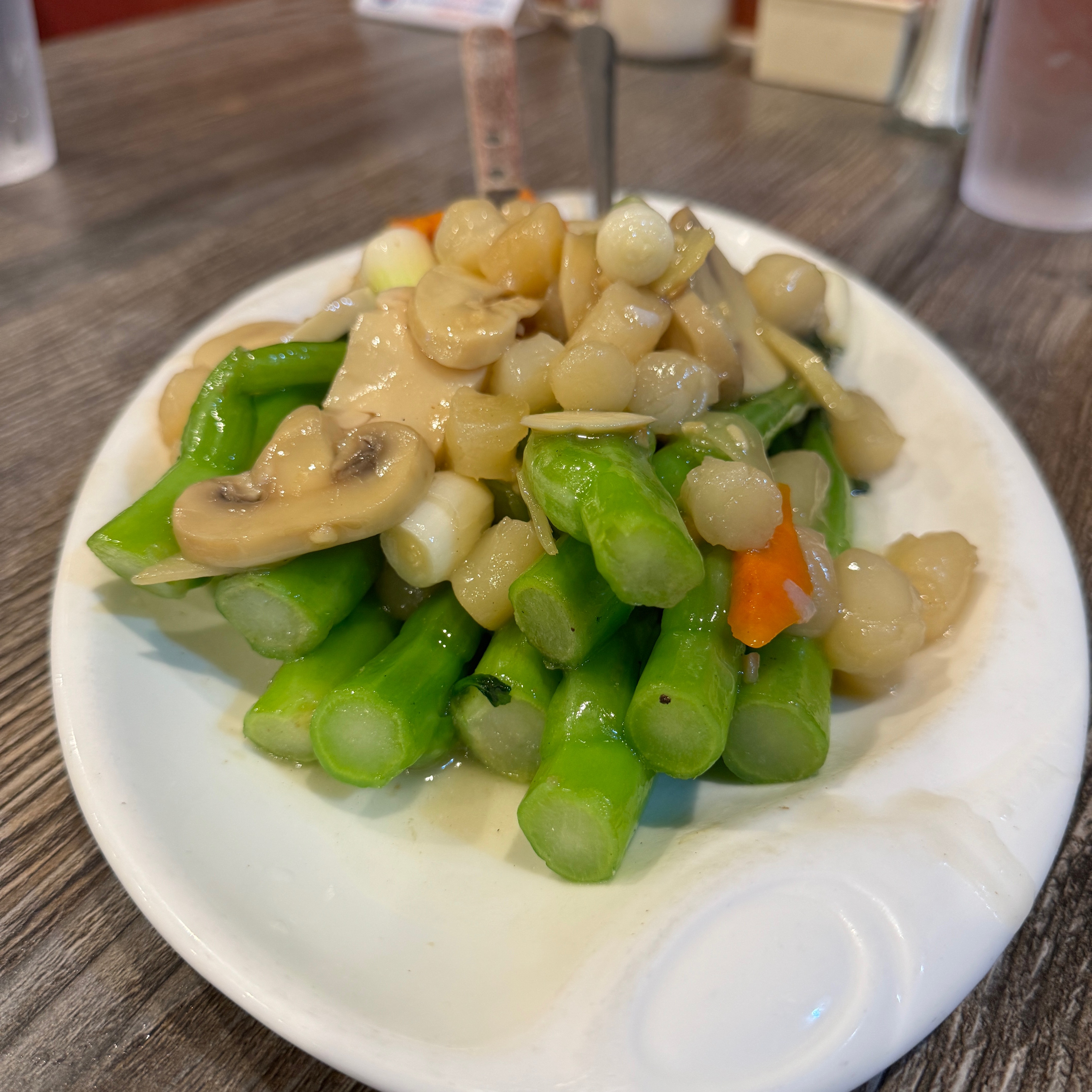 Scallop With Vegetable $16.50 at U2 Cafe on #foodmento http://foodmento.com/place/14115