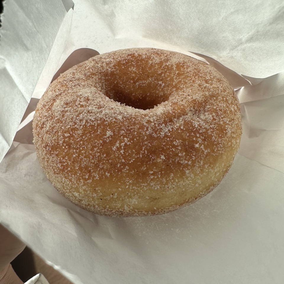 Cinnamon Sugar Donut at Bub and Grandma’s Restaurant & Bakery on #foodmento http://foodmento.com/place/14120