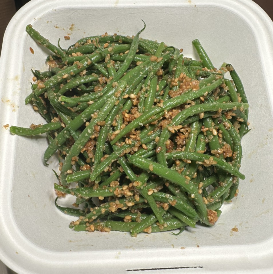 Haricot Verts Goma-ae $12 from Ototo on #foodmento http://foodmento.com/dish/54722