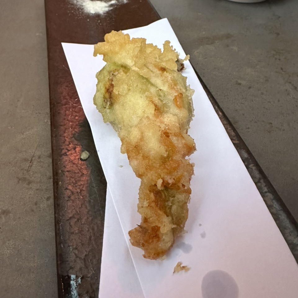 Squash Blossom Tempura $7 at Brother Sushi on #foodmento http://foodmento.com/place/14161