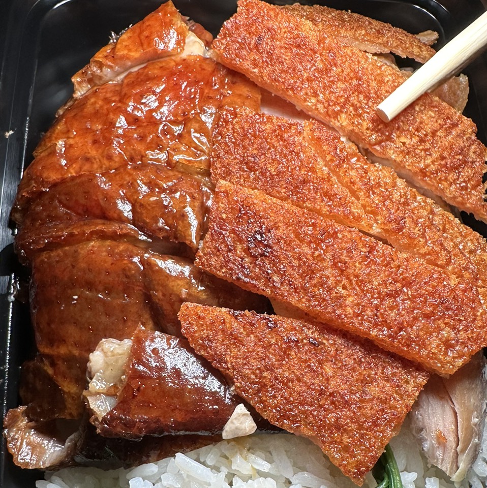 Roast Pig on #foodmento http://foodmento.com/dish/55115