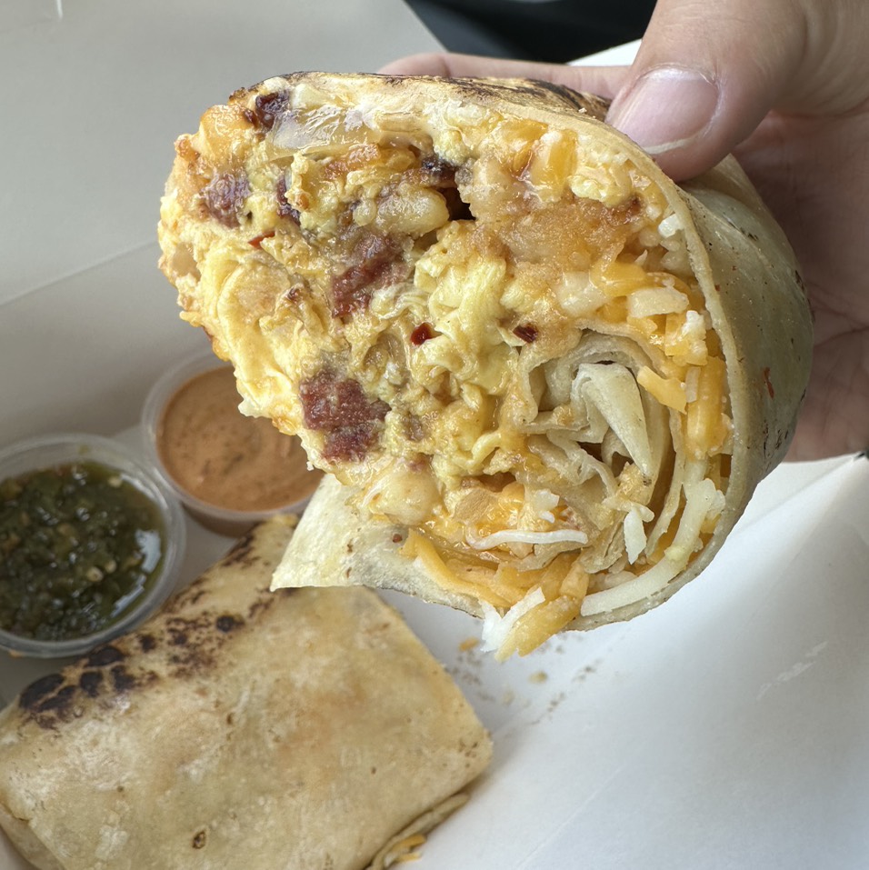 Soujuk Breakfast Burrito $15.50 at Cafe Los Feliz on #foodmento http://foodmento.com/place/14235