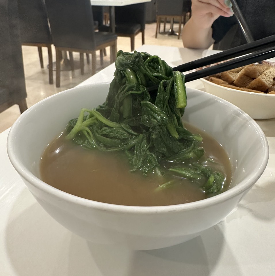 Tang O Soup $4.80 at Ng Ah Sio Bak Kut Teh 黄亚细肉骨茶 on #foodmento http://foodmento.com/place/14251
