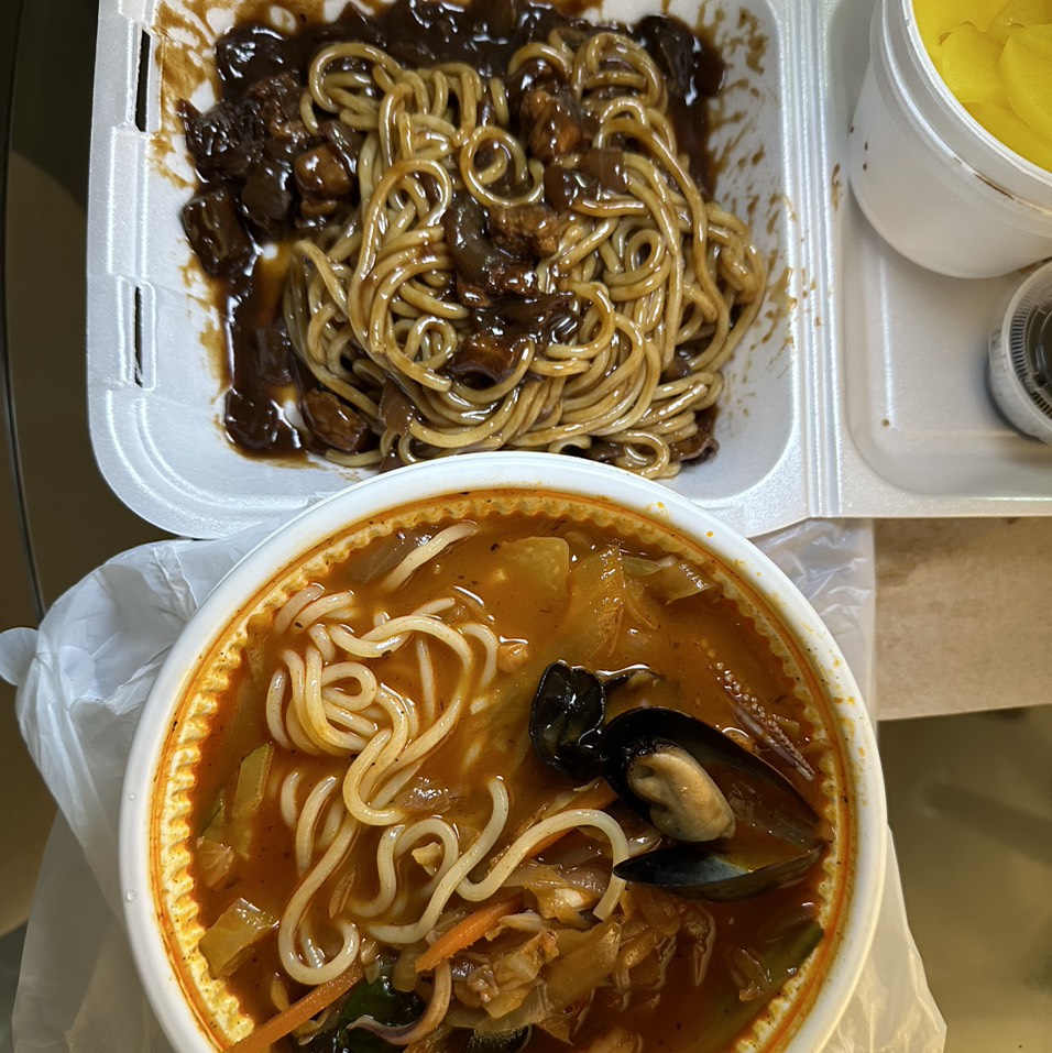 JjamPpong JaJangMyeon Combo $18 on #foodmento http://foodmento.com/dish/55313