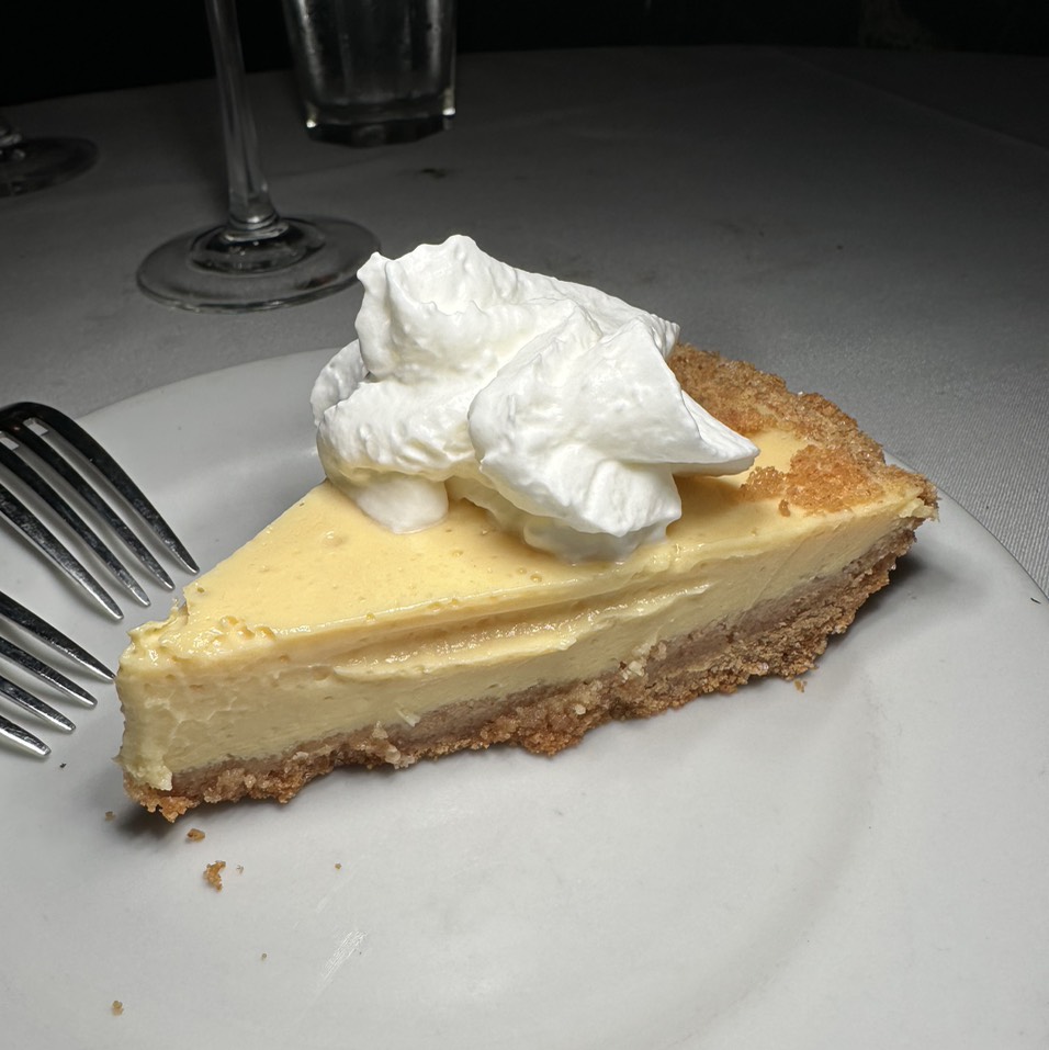 Key Lime Pie $10 at Taylor's Prime Steak House on #foodmento http://foodmento.com/place/14285