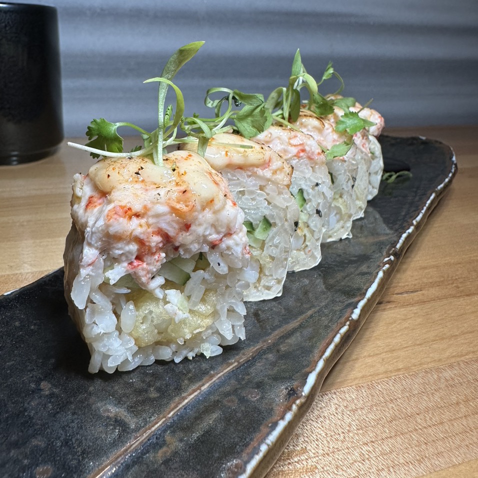 Hamasaku Roll (Shrimp Tempura, Lobster) $22 at Hamasaku on #foodmento http://foodmento.com/place/14293