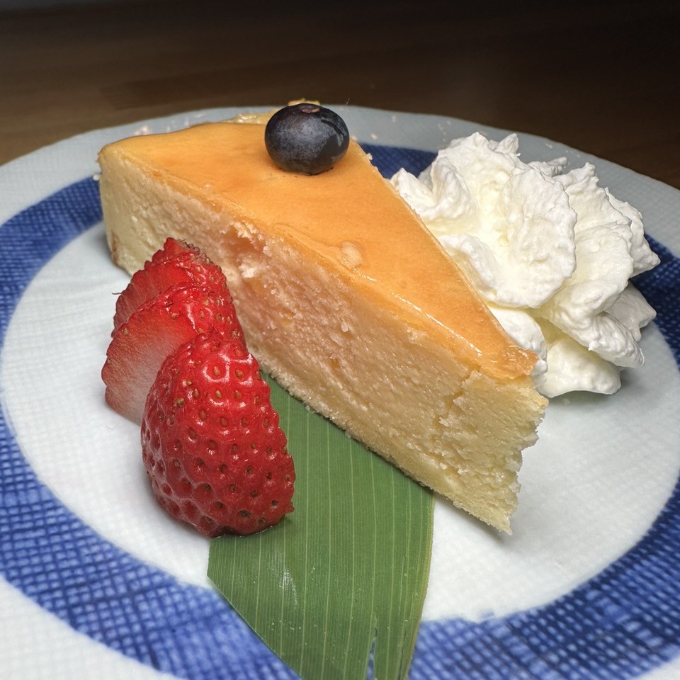 Yuzu Cheesecake $10 from Hamasaku on #foodmento http://foodmento.com/dish/55361