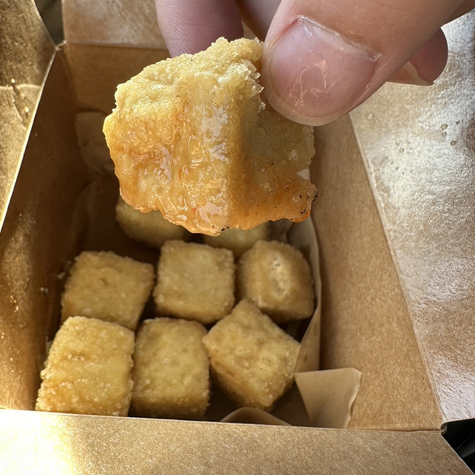 Vegan Fried Tofu (9pc) $7 on #foodmento http://foodmento.com/dish/55623