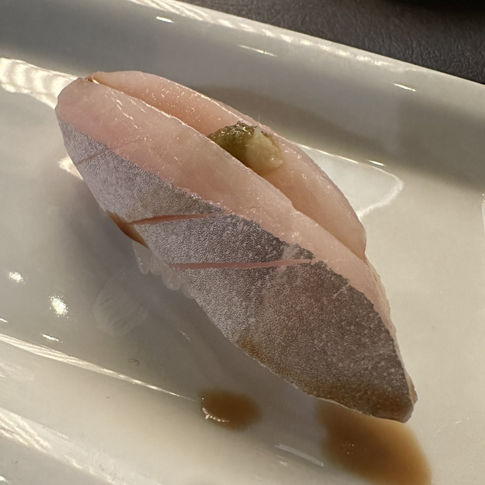Amberjack Belly Sushi $11 2pc at Uzumaki on #foodmento http://foodmento.com/place/14357
