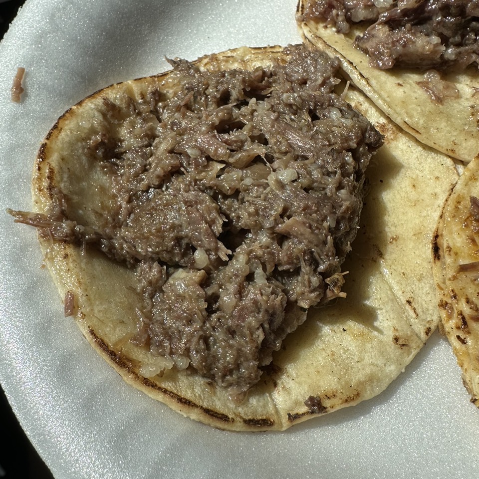 Cabeza Taco $2.25 from Tacos el toro (al vapor) on #foodmento http://foodmento.com/dish/55706