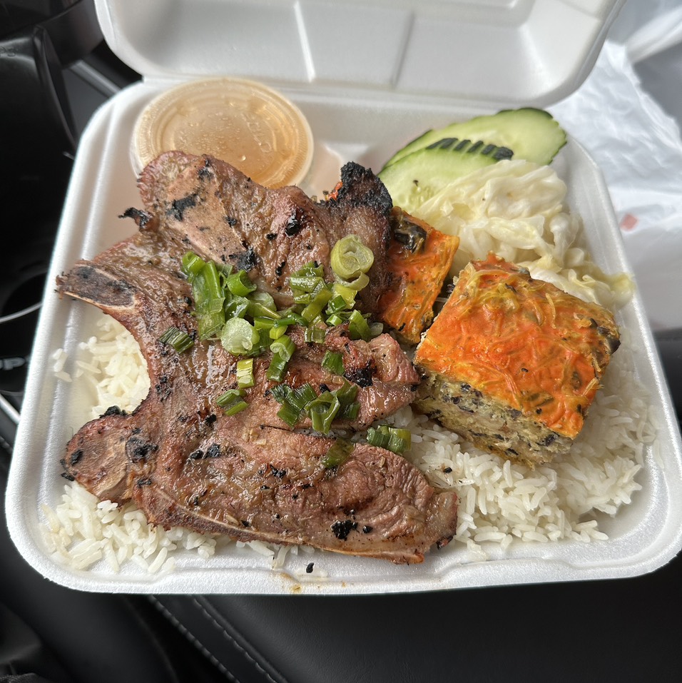 Com Tam Cha Suon Nuong $12.75 on #foodmento http://foodmento.com/dish/55909