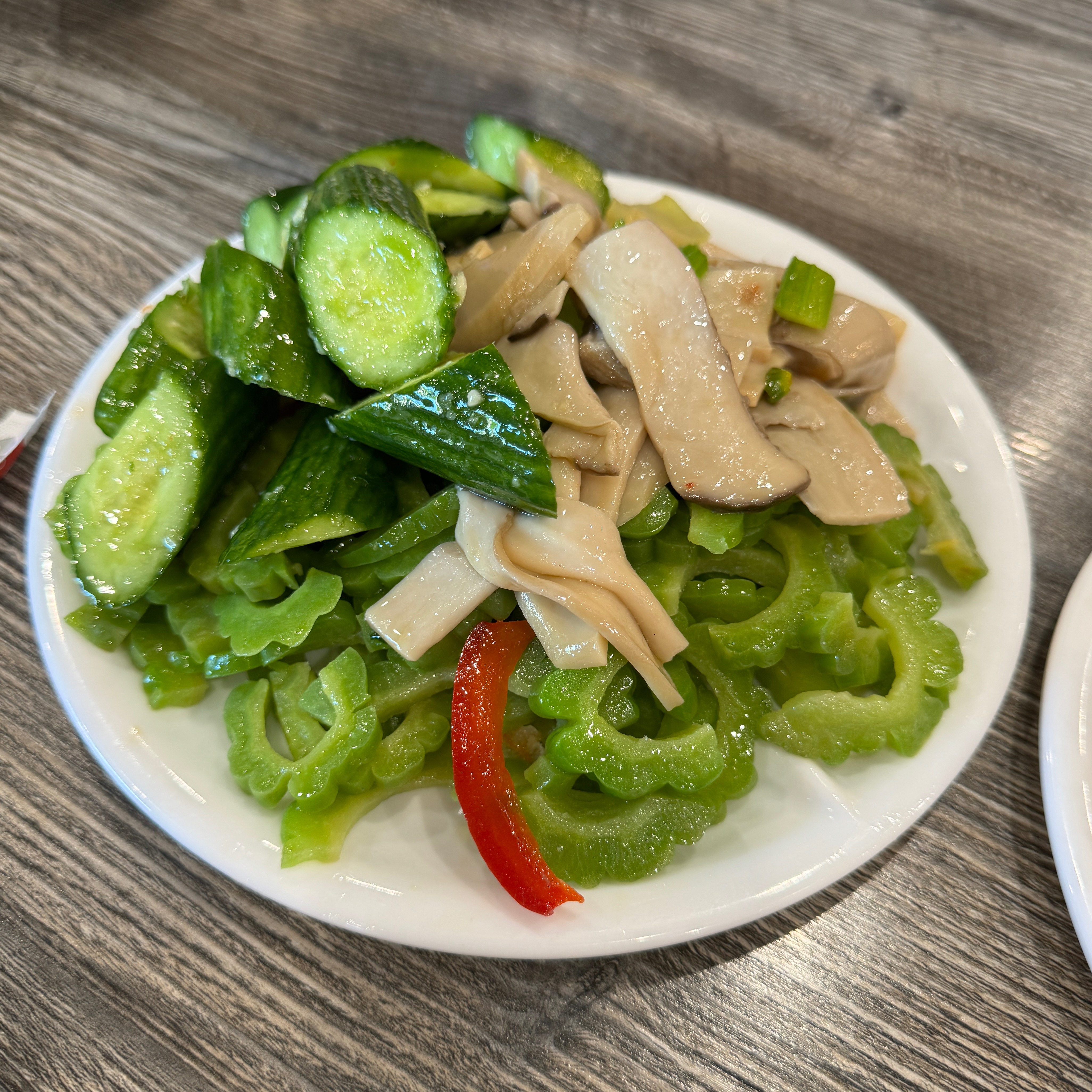 3 Veggies $9 at Yunnan Restaurant on #foodmento http://foodmento.com/place/14446