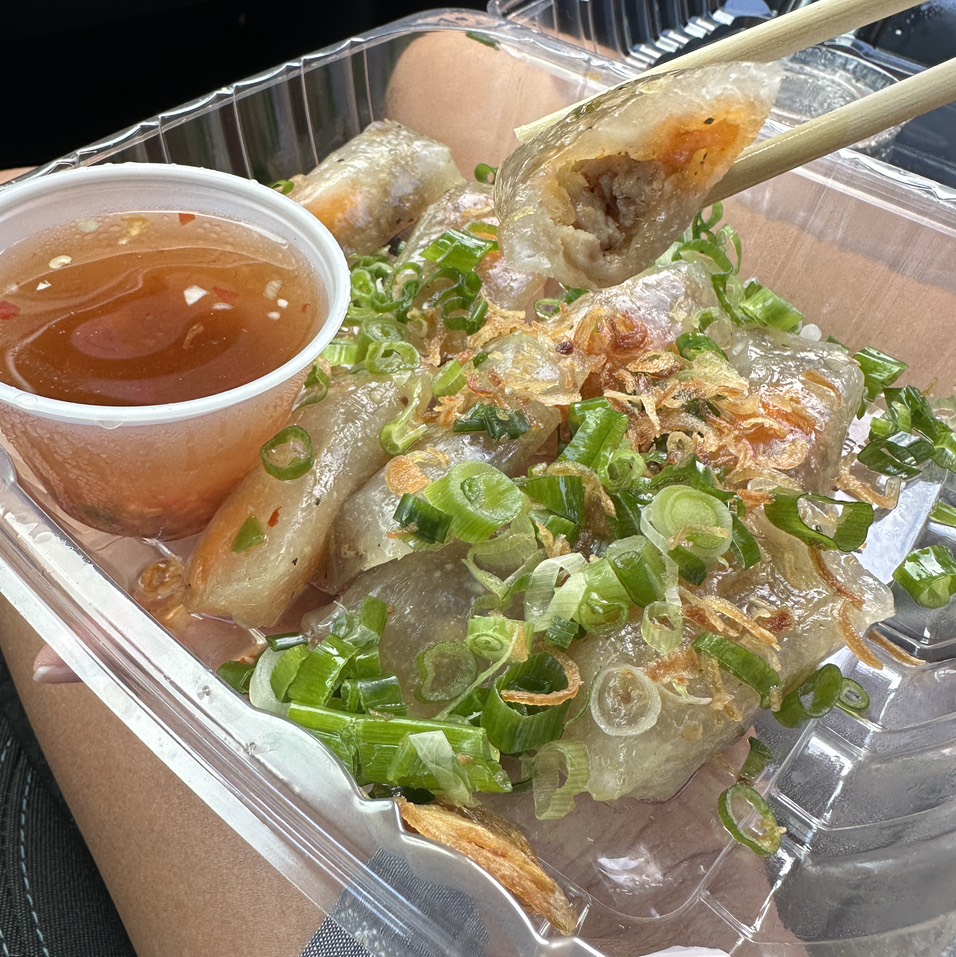 Banh Bot Loc $11.15 at New Saigon Bakery & Deli on #foodmento http://foodmento.com/place/14466