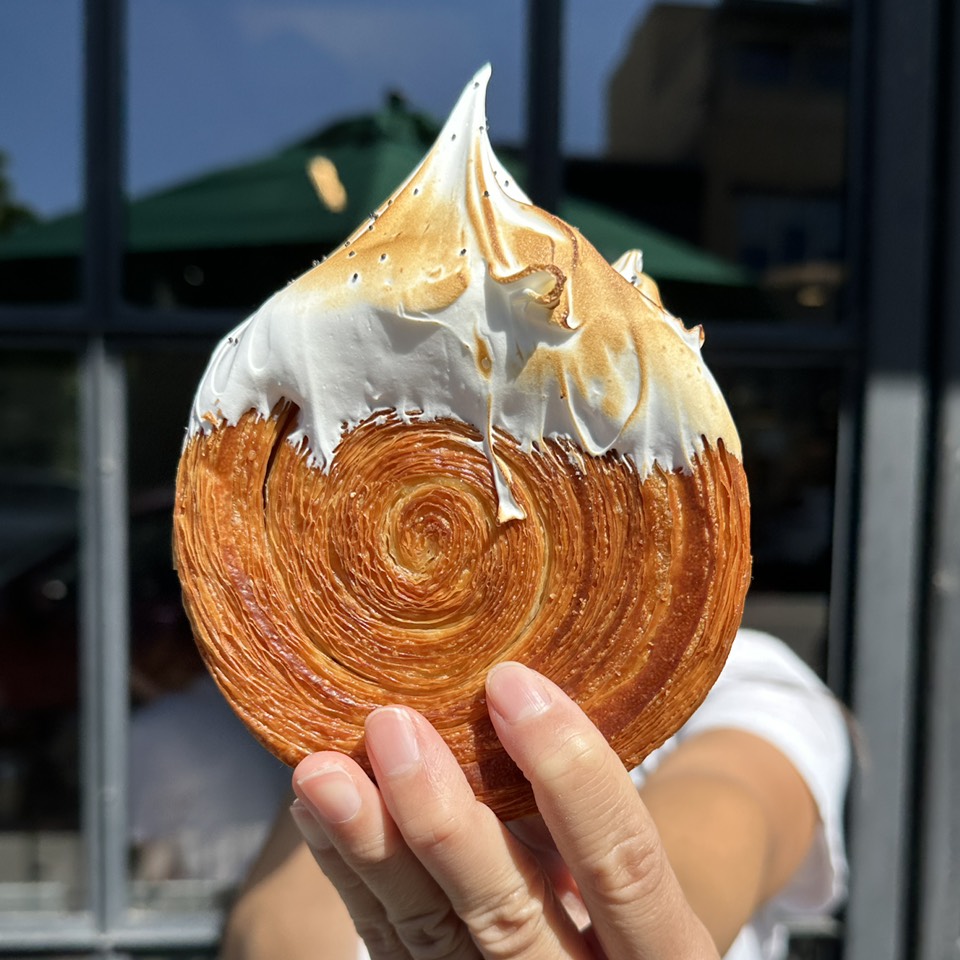 La Roulette (Passion Fruit Meringue) $9 at Izzio Bakery on #foodmento http://foodmento.com/place/14472