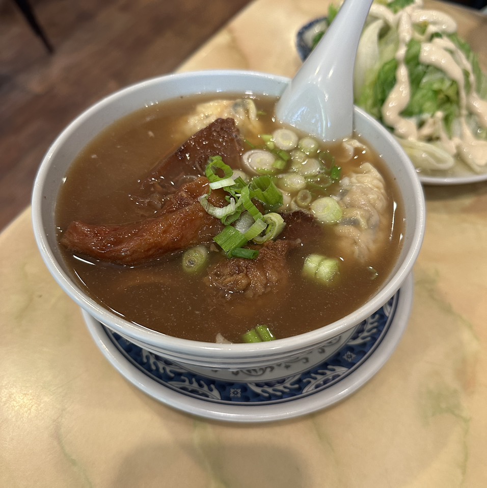 Sui Kau & Beef Brisket Noodle Soup $13 at Mike's Noodle House on #foodmento http://foodmento.com/place/14537