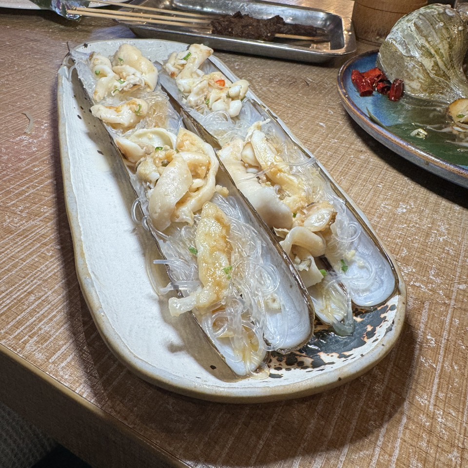 Ginger & Scallion Razor Clams $38 at The Fish Man 漁人 on #foodmento http://foodmento.com/place/14550
