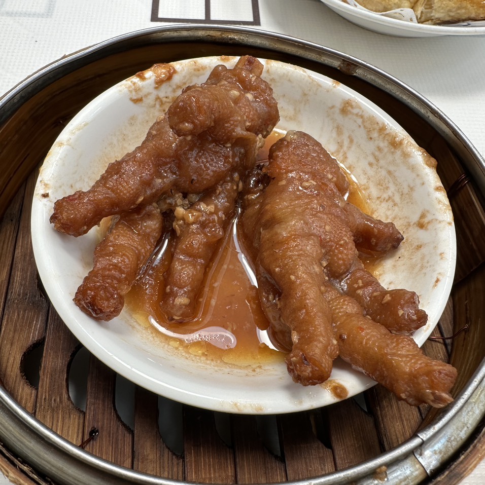 Chicken Feet With Black Bean Sauce $9 at Sun Sui Wah on #foodmento http://foodmento.com/place/14551