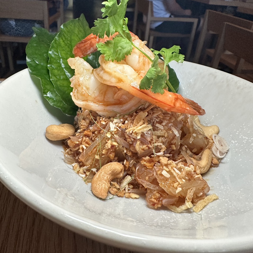 Pomelo Salad With Prawn $26 at Kin Kao Song on #foodmento http://foodmento.com/place/14560