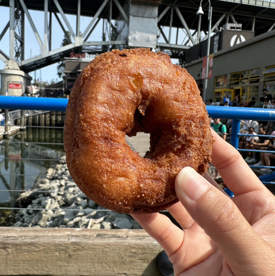 Homecut Donut $2.50 at Lee's Donuts on #foodmento http://foodmento.com/place/14565