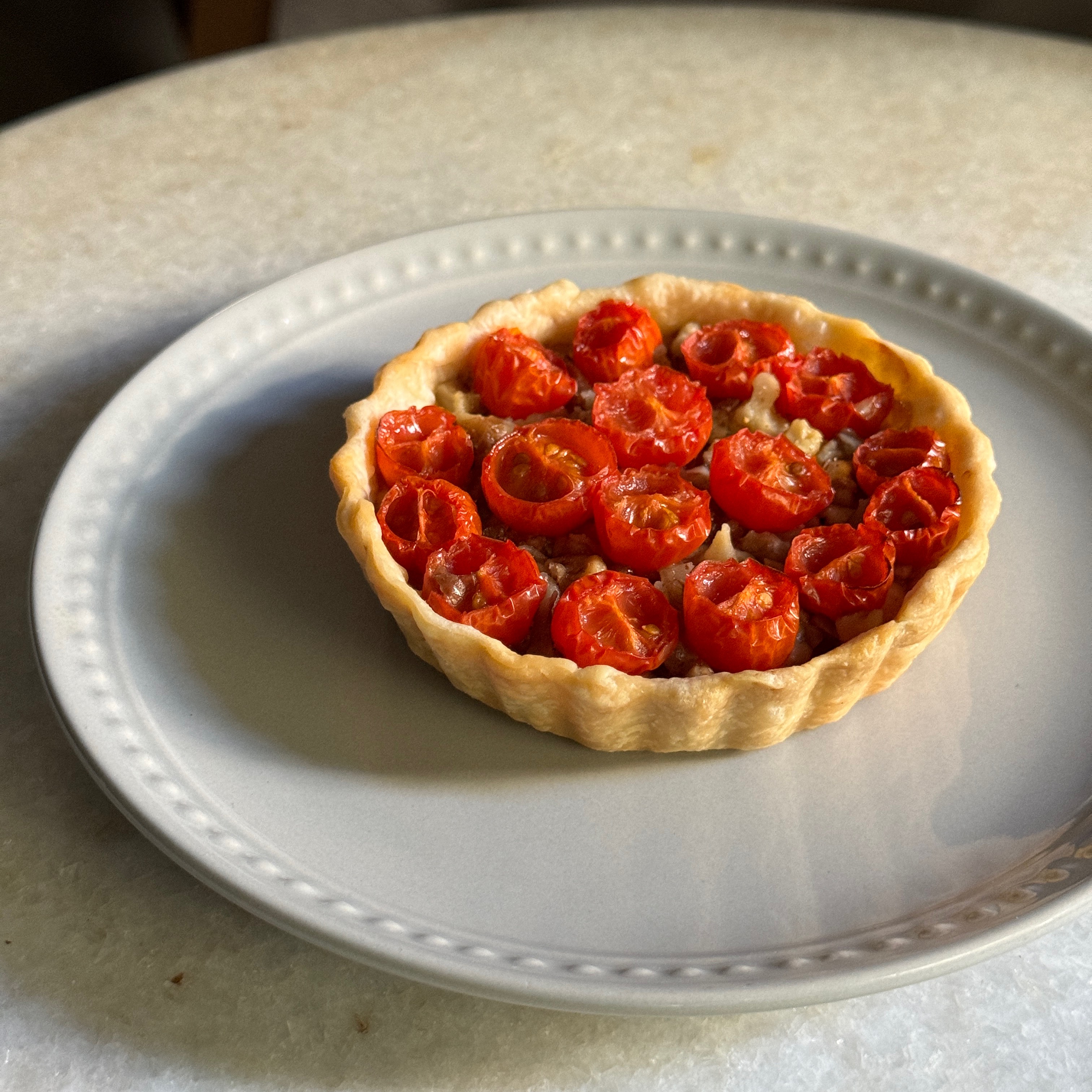 Onion Tomato Tart $9 from Little Pear LA - Tarts on #foodmento http://foodmento.com/dish/57474