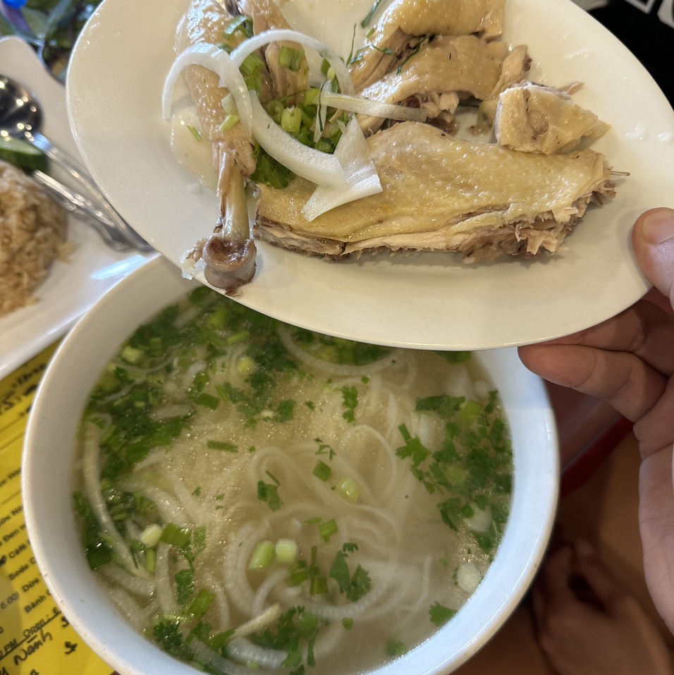 Pho Ga Dui $13.50 from Pho Tuan Canh on #foodmento http://foodmento.com/dish/56615