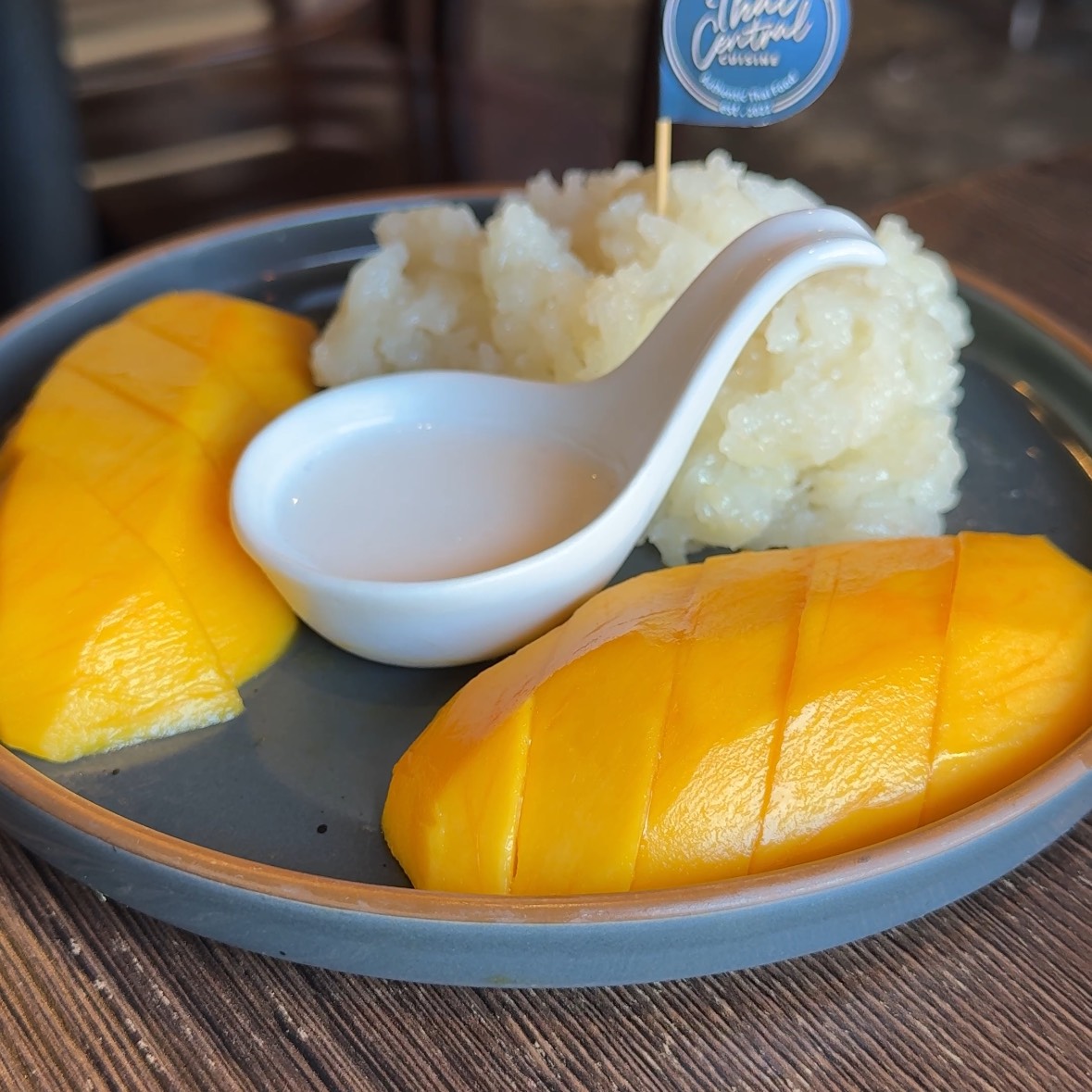 Mango Sticky Rice from Thai Central Cuisine on #foodmento http://foodmento.com/dish/59086
