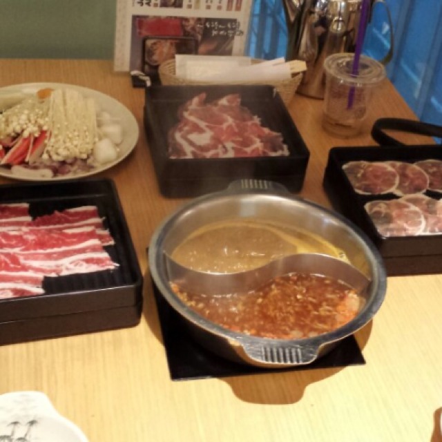 Japanese Hot Pot from Shabu Sai on #foodmento http://foodmento.com/dish/5500