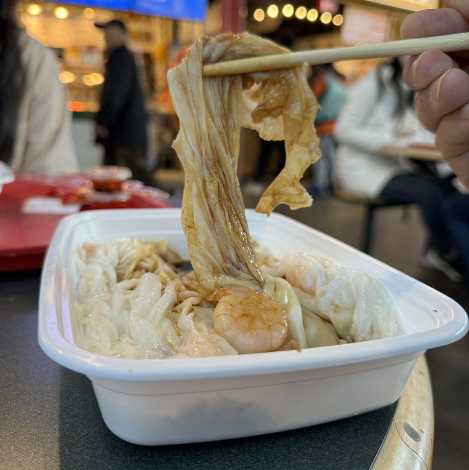 Shrimp Rice Roll $9 at 囍記腸粉 Hei Hei Rice Roll on #foodmento http://foodmento.com/place/14730