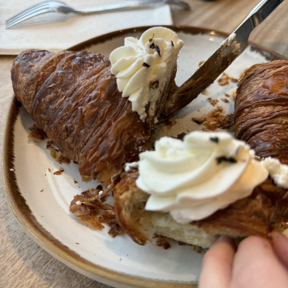 Earl Grey Croissant $6.50 at Doe Coffee on #foodmento http://foodmento.com/place/14750