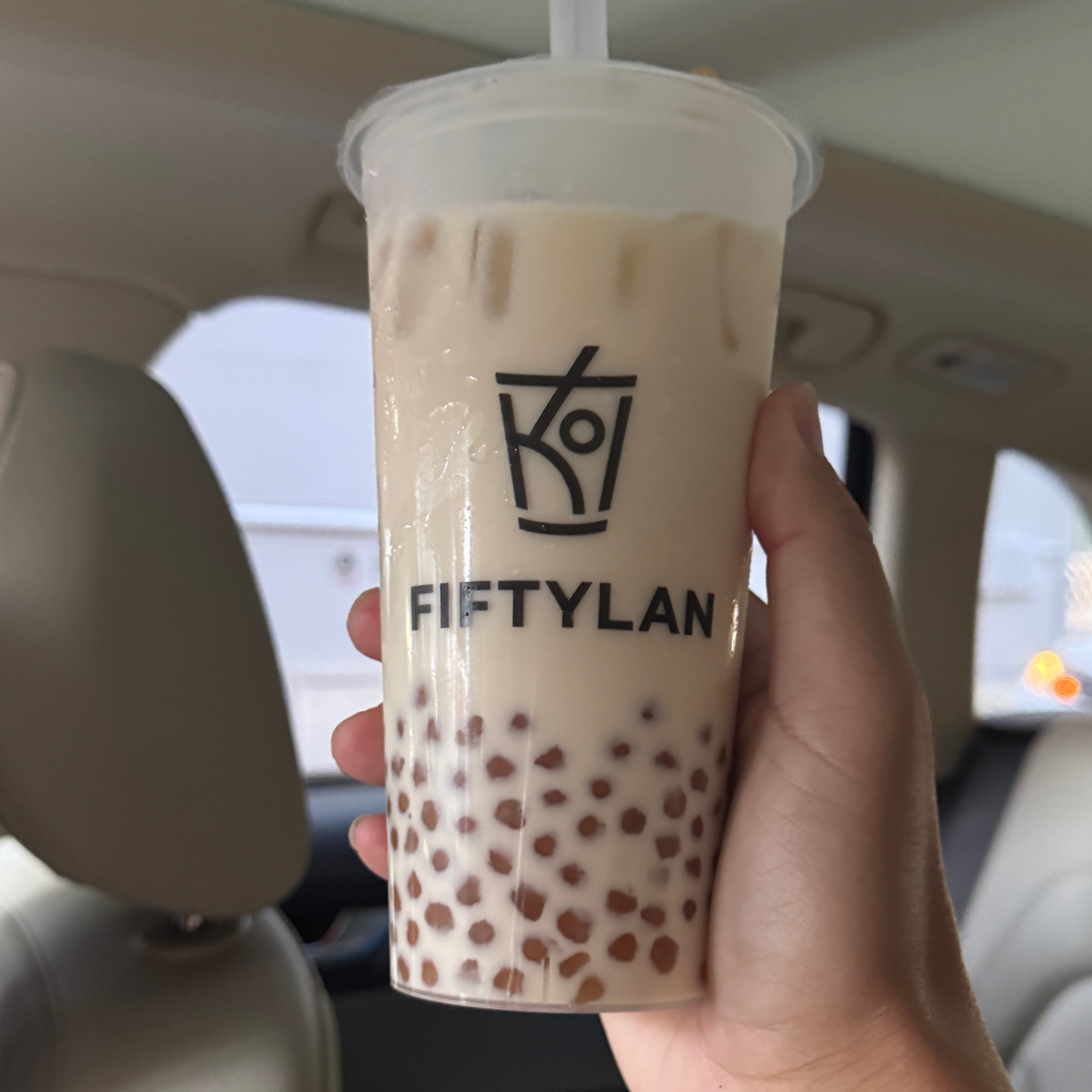 Oolong Milk Tea with Golden Boba $7.60 L on #foodmento http://foodmento.com/dish/61180