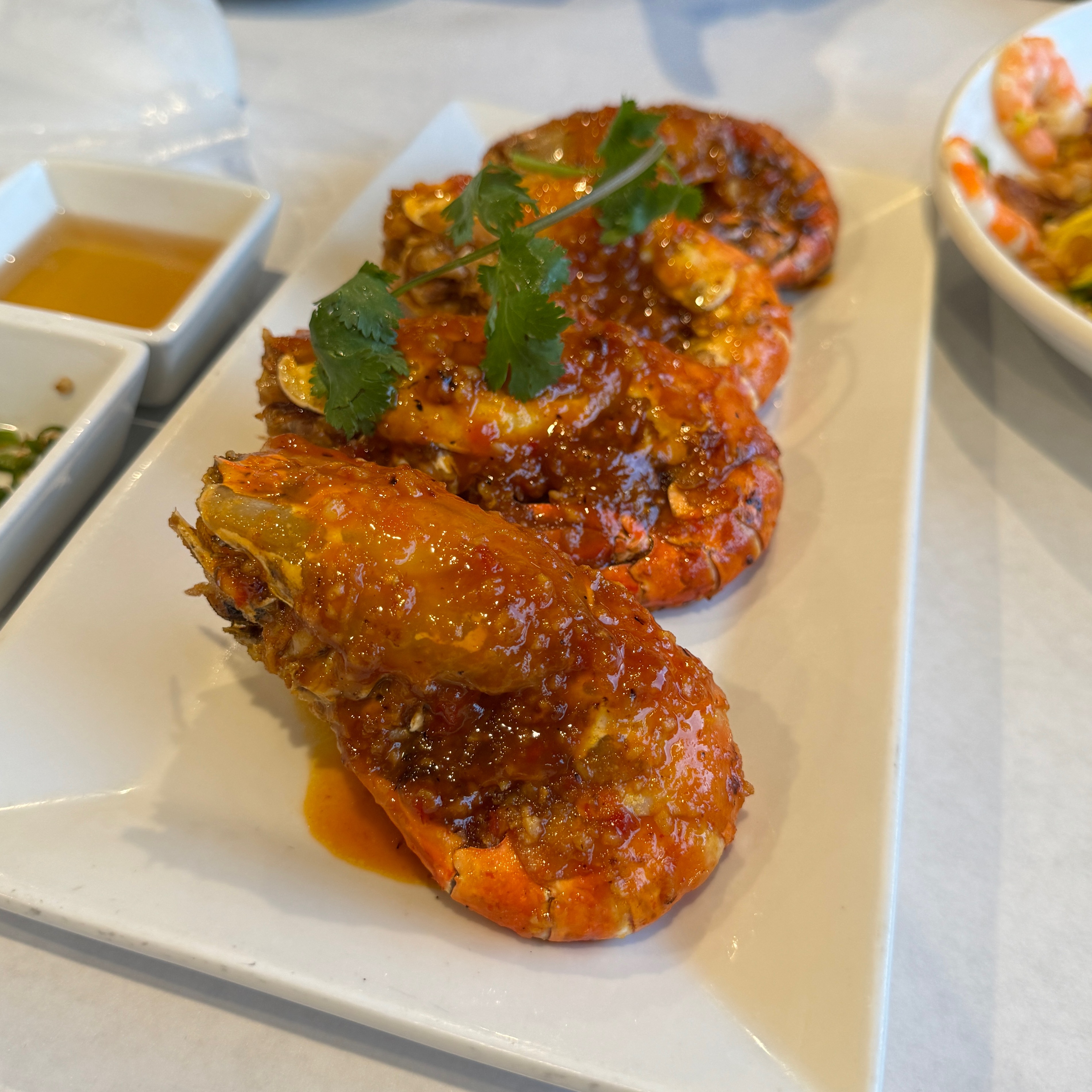 Tom Cang Chay Toi (Giant Prawn With Garlic Butter Sauce) $29 on #foodmento http://foodmento.com/dish/57741