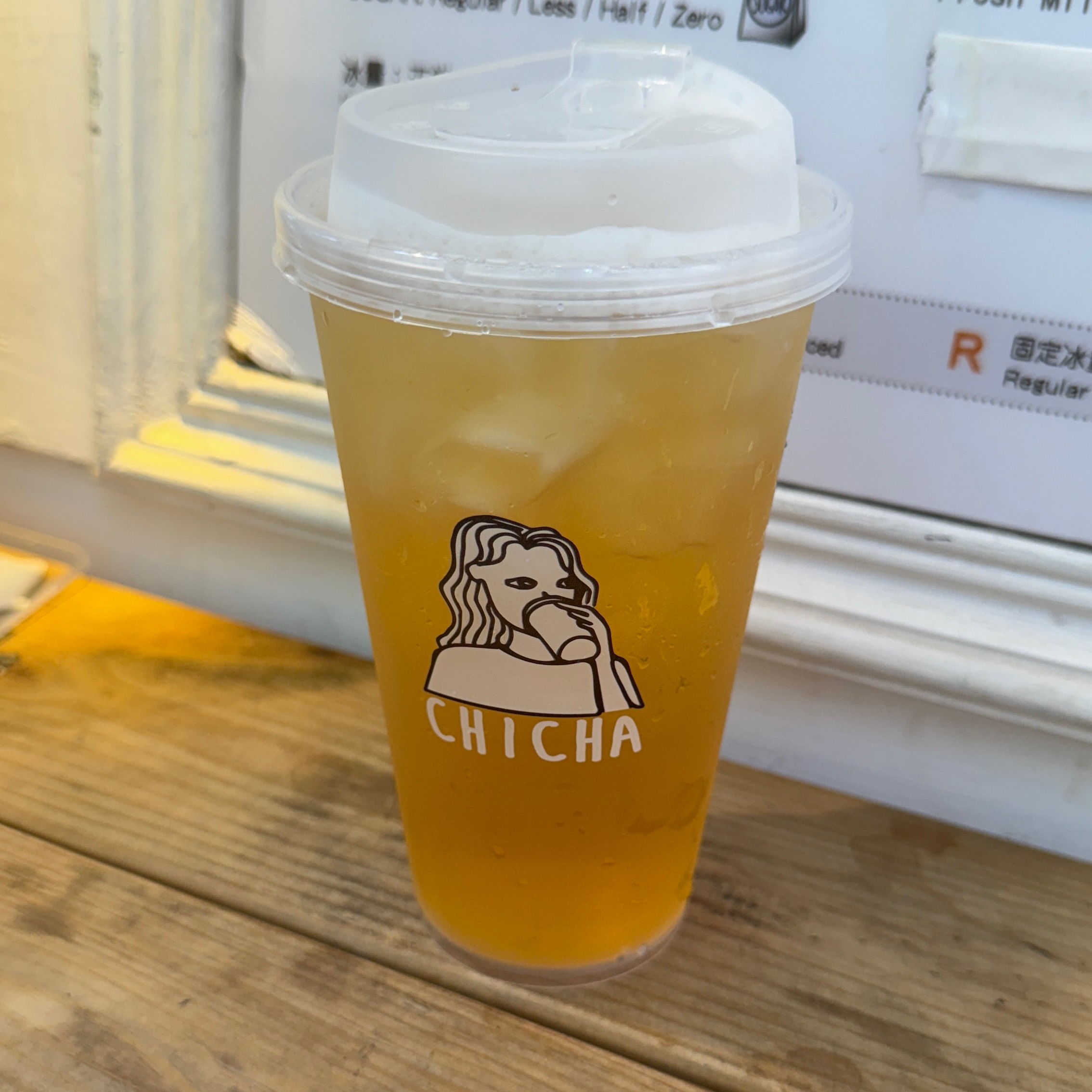 White Peach Oolong Tea $25 at Chicha on #foodmento http://foodmento.com/place/15166