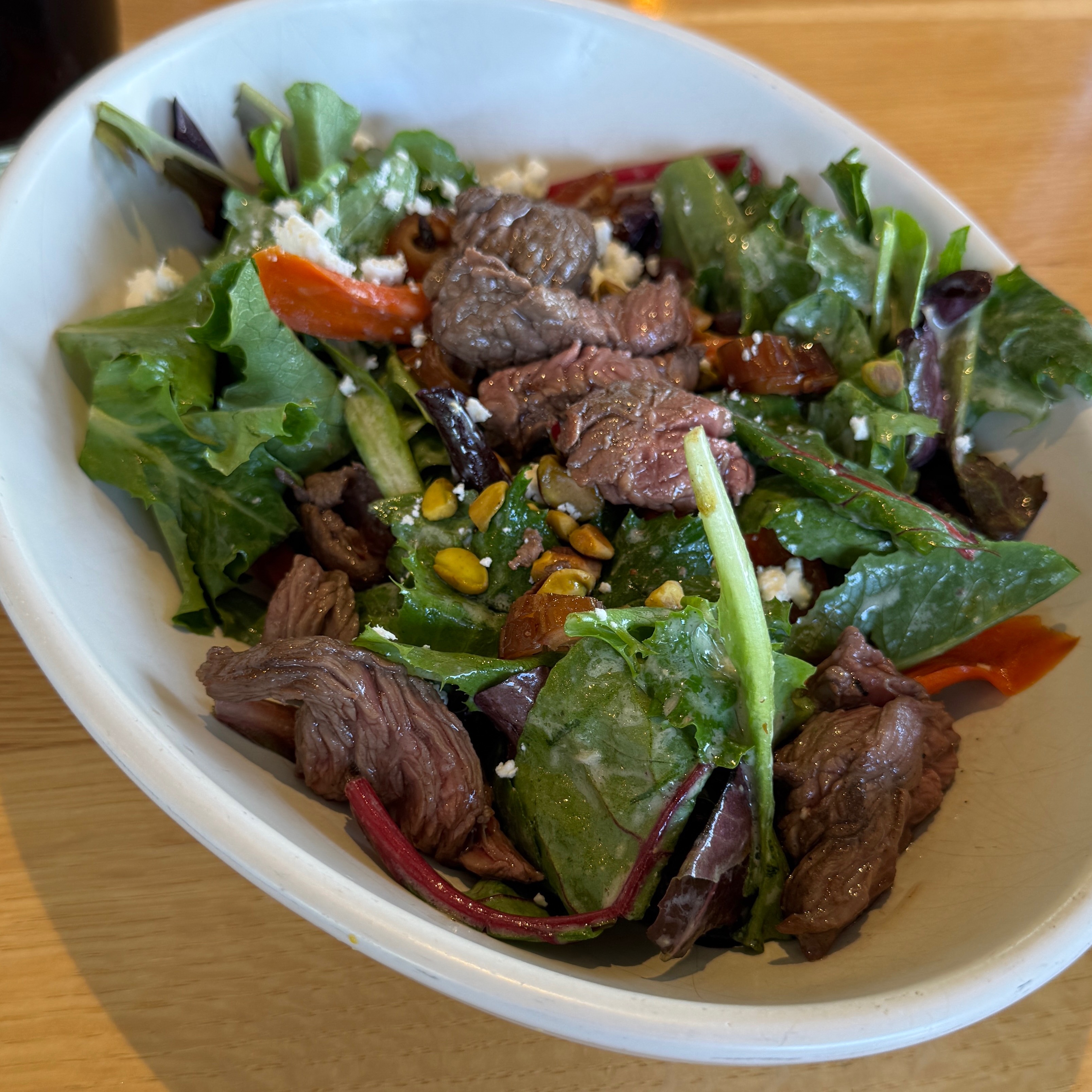 Seasonal Market Salad With Grass Fed Steak $25 at True Food Kitchen on #foodmento http://foodmento.com/place/15220