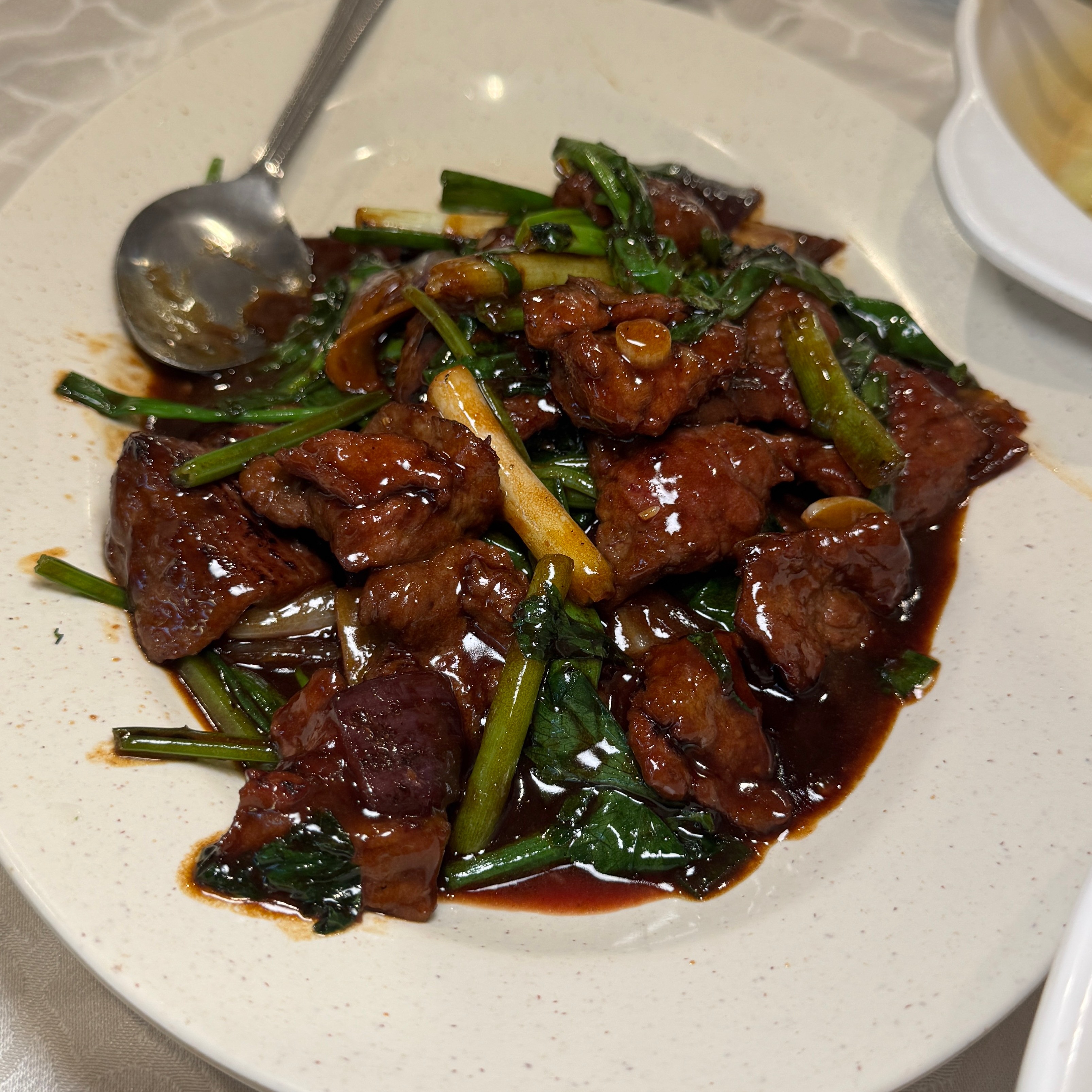 Ginger & Spring Onion Venison $26 at Long Ji Zi Char on #foodmento http://foodmento.com/place/15342
