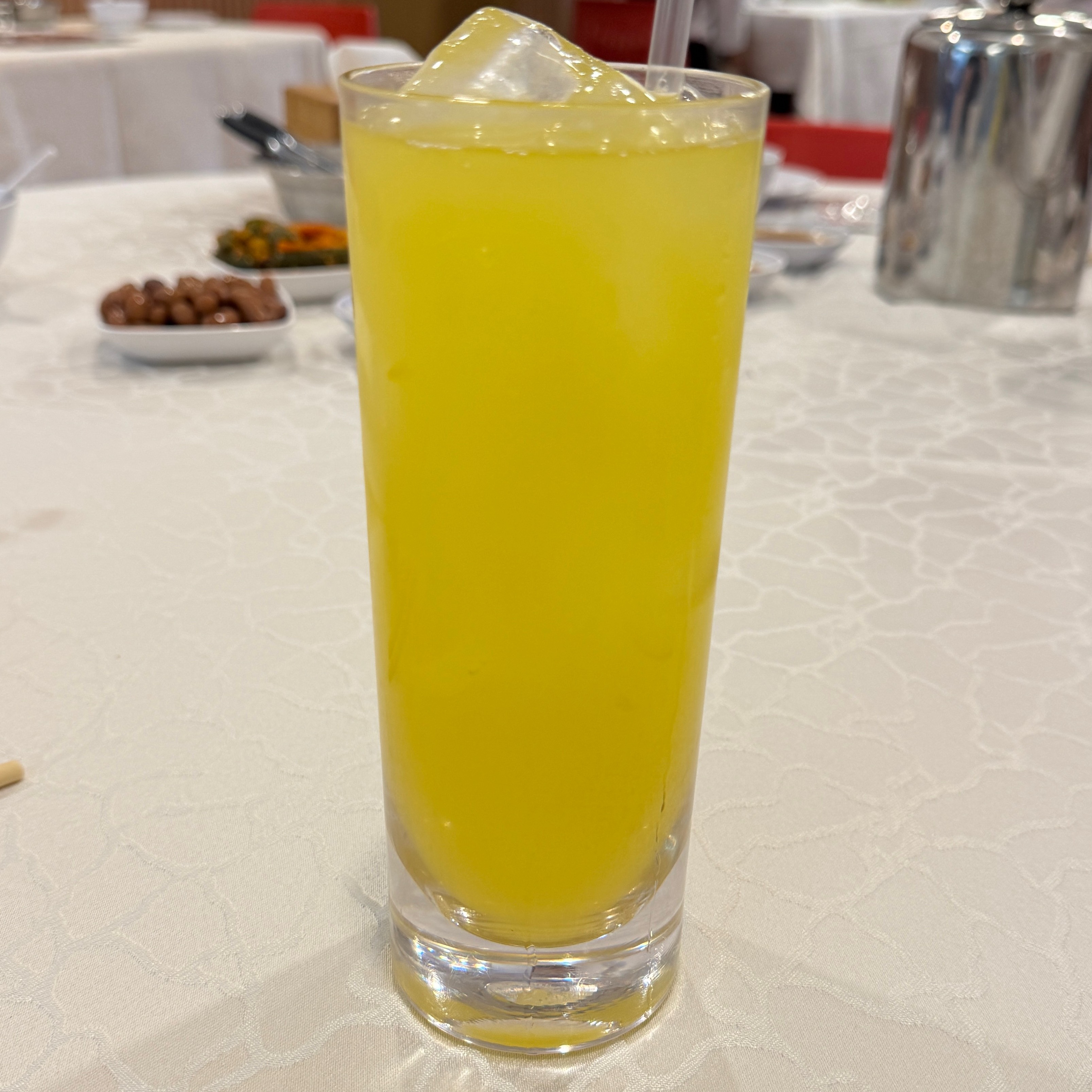 Lime Juice $2 at Long Ji Zi Char on #foodmento http://foodmento.com/place/15342