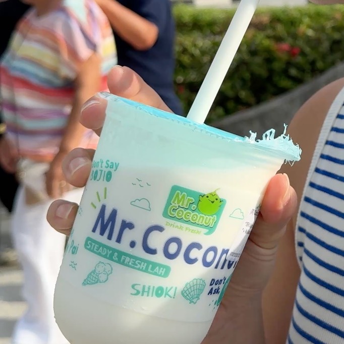 Coconut Soursop Shake $5.90 at Mr. Coconut @ Bugis Street on #foodmento http://foodmento.com/place/15347