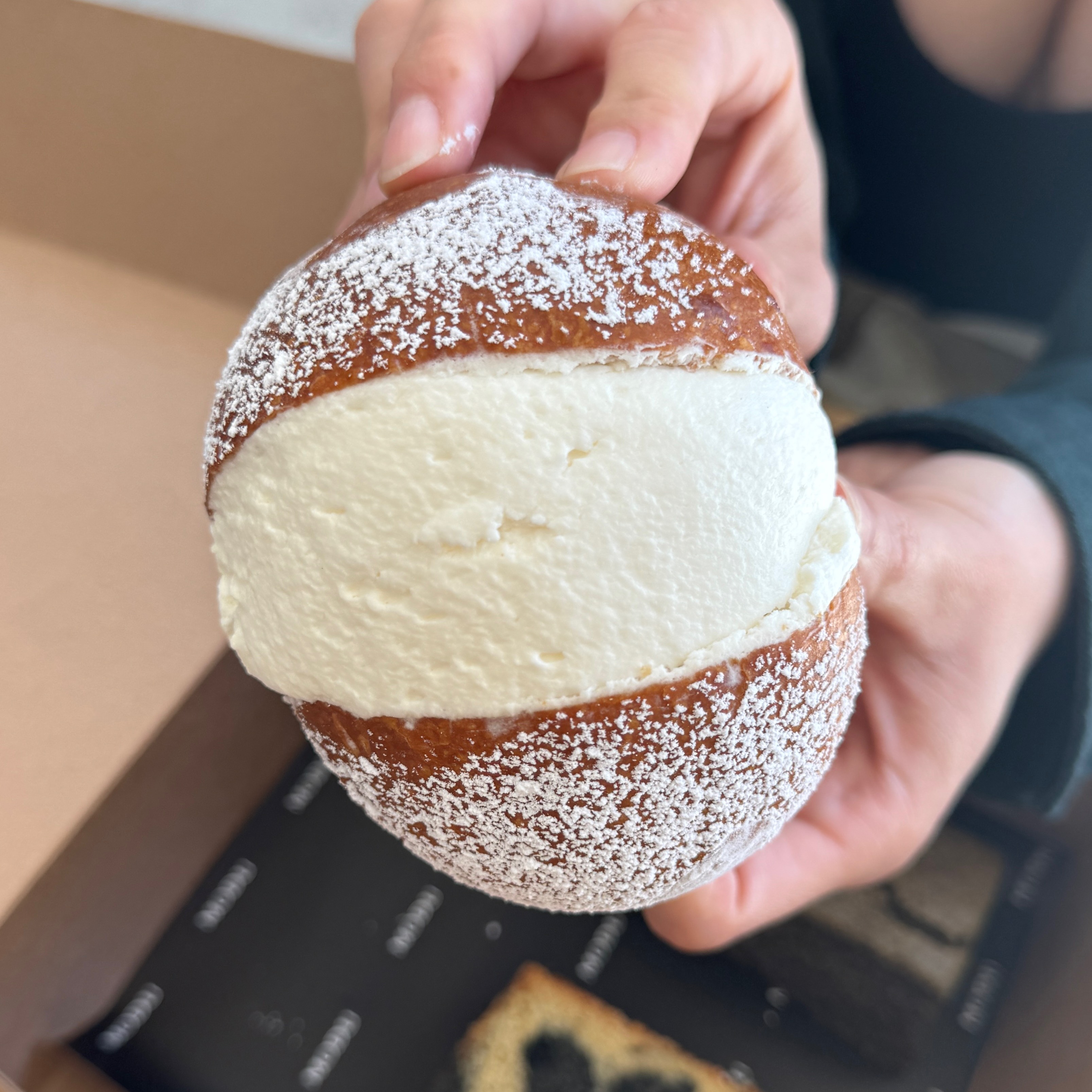 Milk Cream Bun $8 at Modu Cafe on #foodmento http://foodmento.com/place/15448