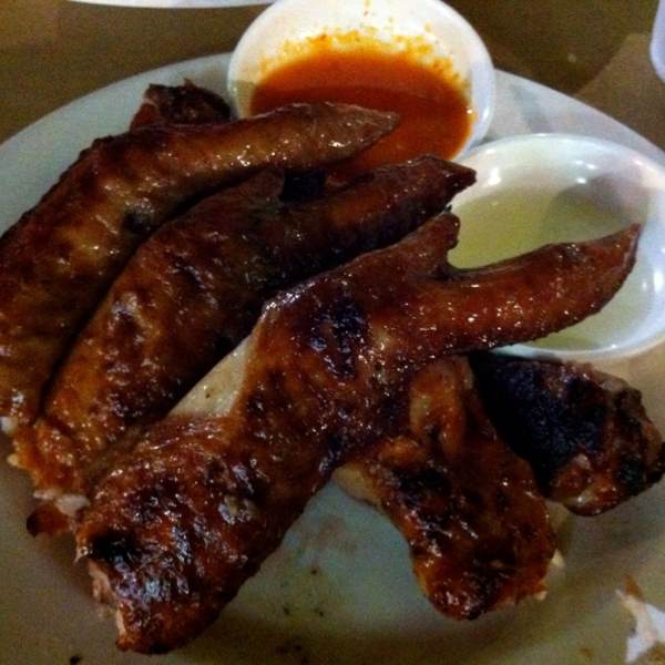 Chicken Wings on #foodmento http://foodmento.com/dish/460