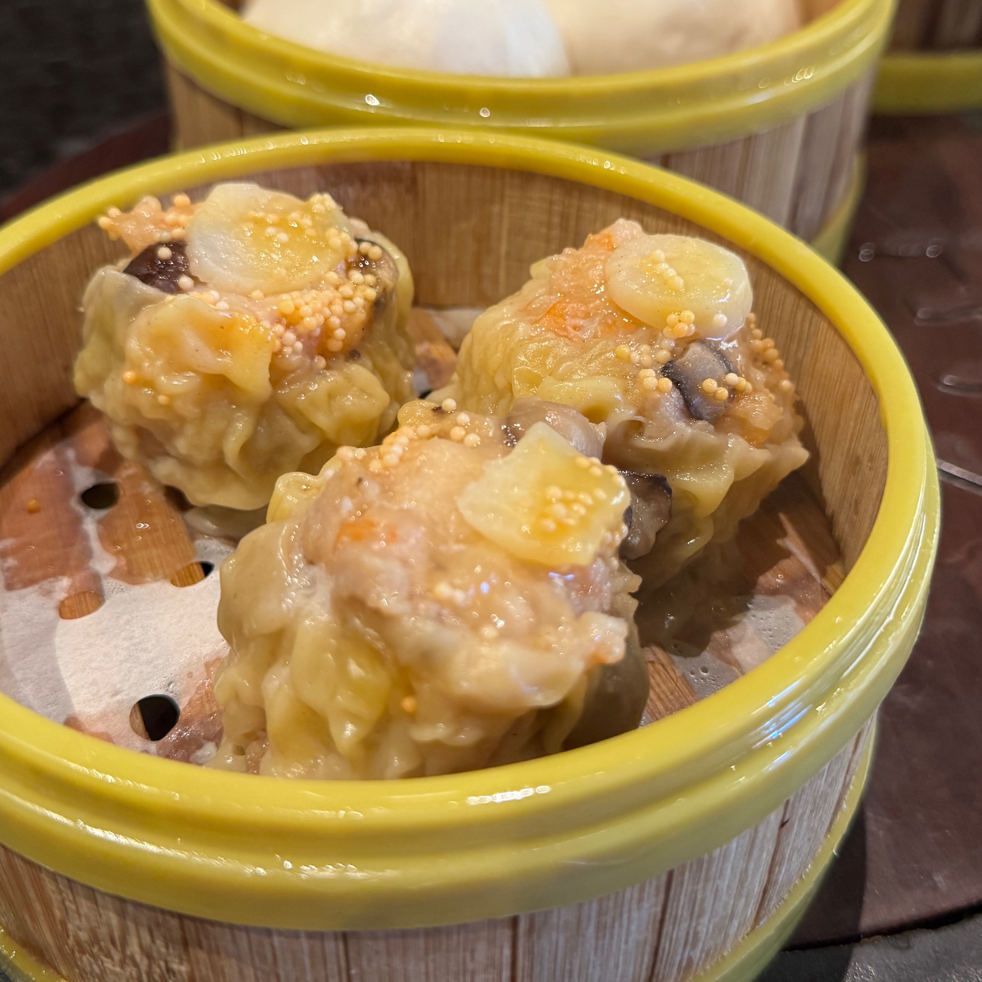 Jumbo Scallop Siu Mai $9.50 from Dragon Beaux on #foodmento http://foodmento.com/dish/61051