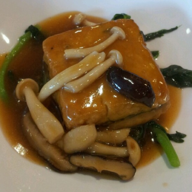 Signature Beancurd from Luk Yu Restaurant & Teahouse on #foodmento http://foodmento.com/dish/5846