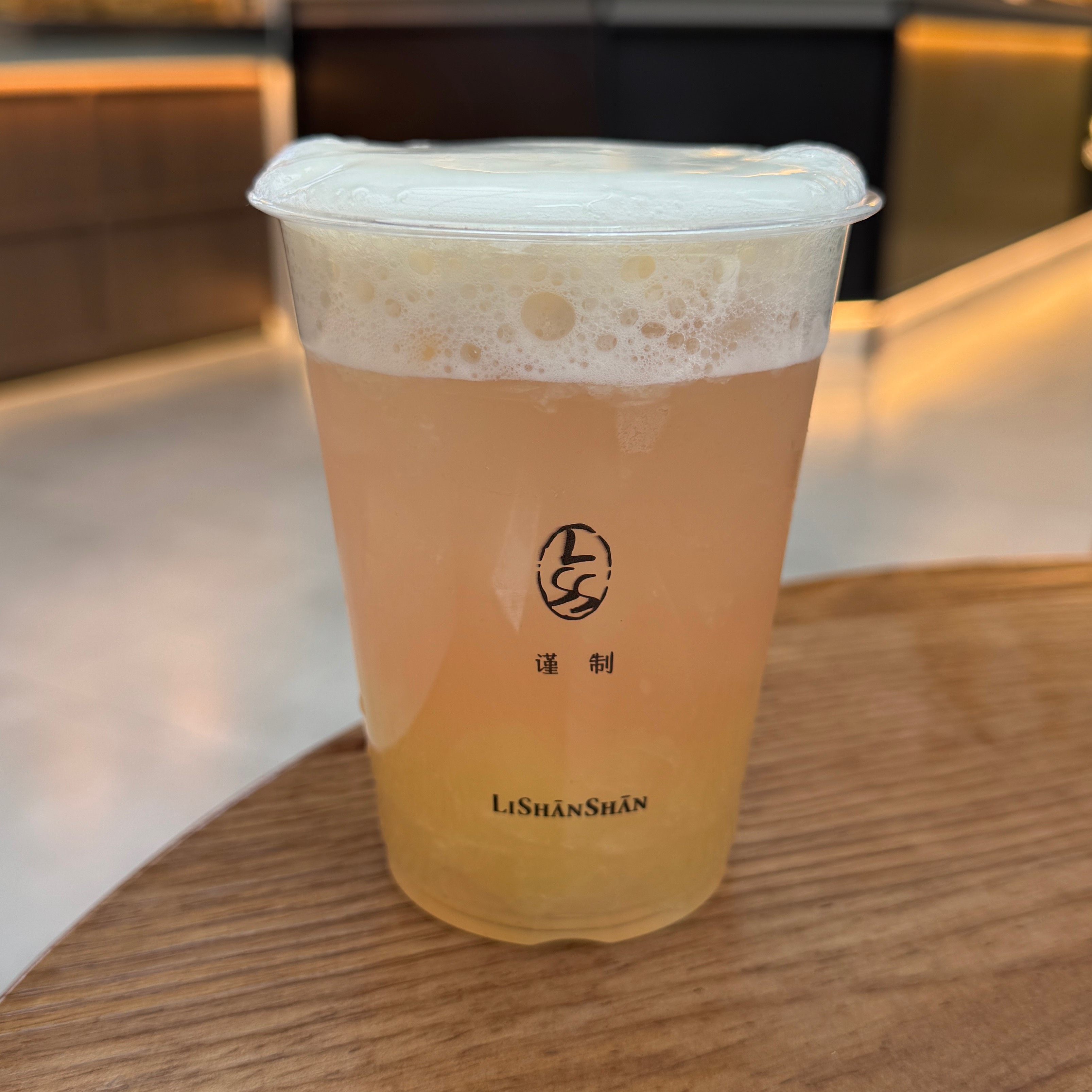 A wave of Grapefruit Apple Y18 at Lishan Camellia Shi (Chengdu Jinli Shop) on #foodmento http://foodmento.com/place/15904