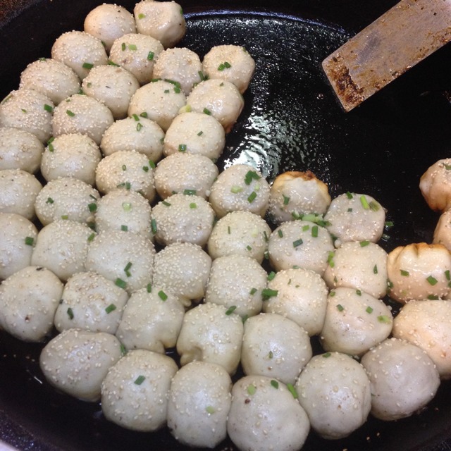 Pan Fried Dumplings at 小杨生煎 | Yang's Fried Dumplings on #foodmento http://foodmento.com/place/1591