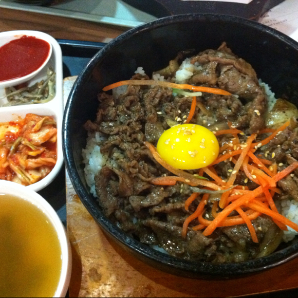 Black Pepper Beef Hotstone (@Korean) at NTUC FoodFare on #foodmento http://foodmento.com/place/15