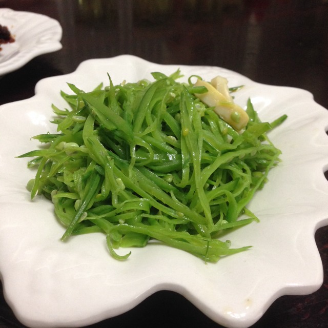 Shredded Peas at 上海古猗园餐厅 on #foodmento http://foodmento.com/place/1603