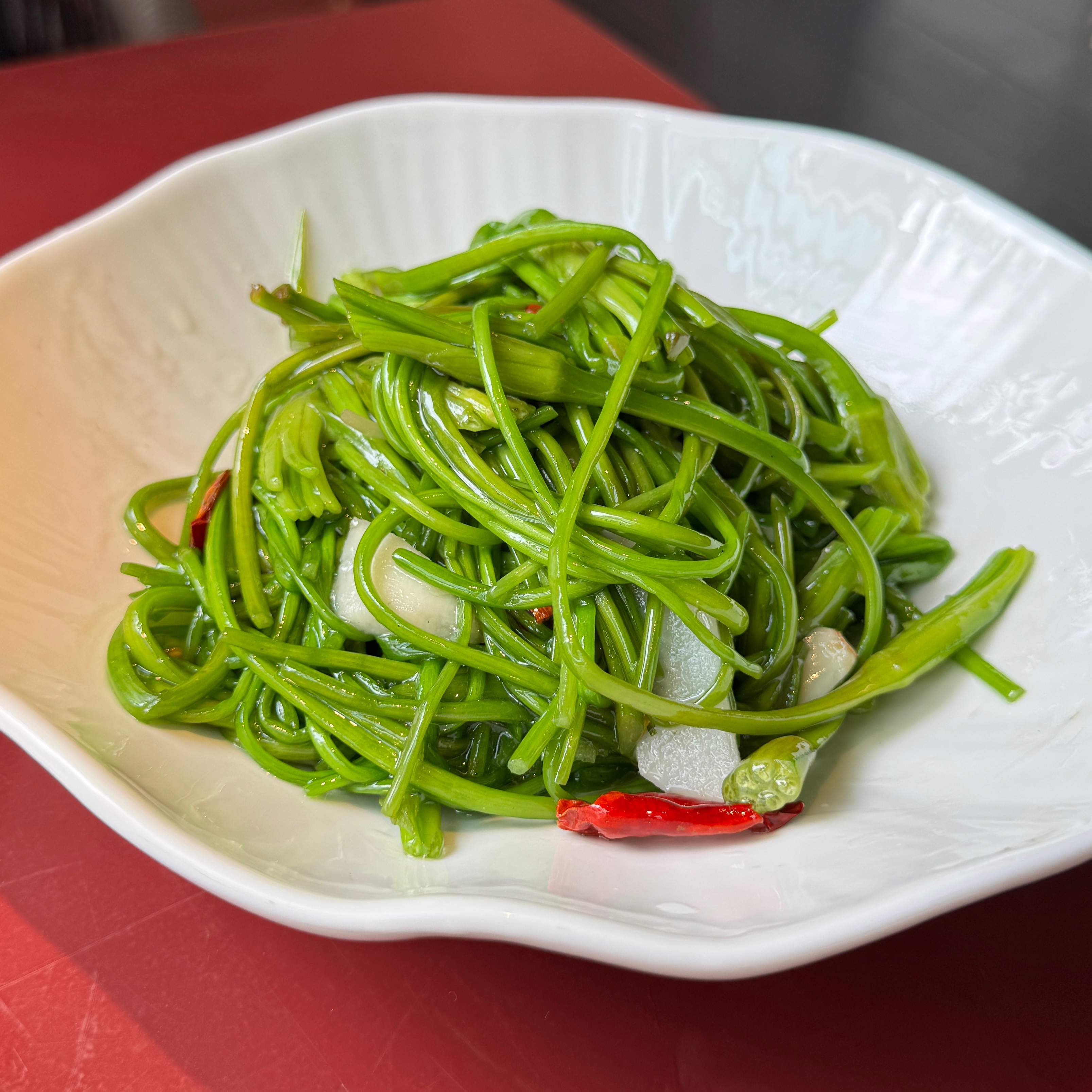 Stir Fried Dali Sea Vegetables Y48 at Chuntai Spring Patio (Wanxiang Tiandi Shop) on #foodmento http://foodmento.com/place/16108