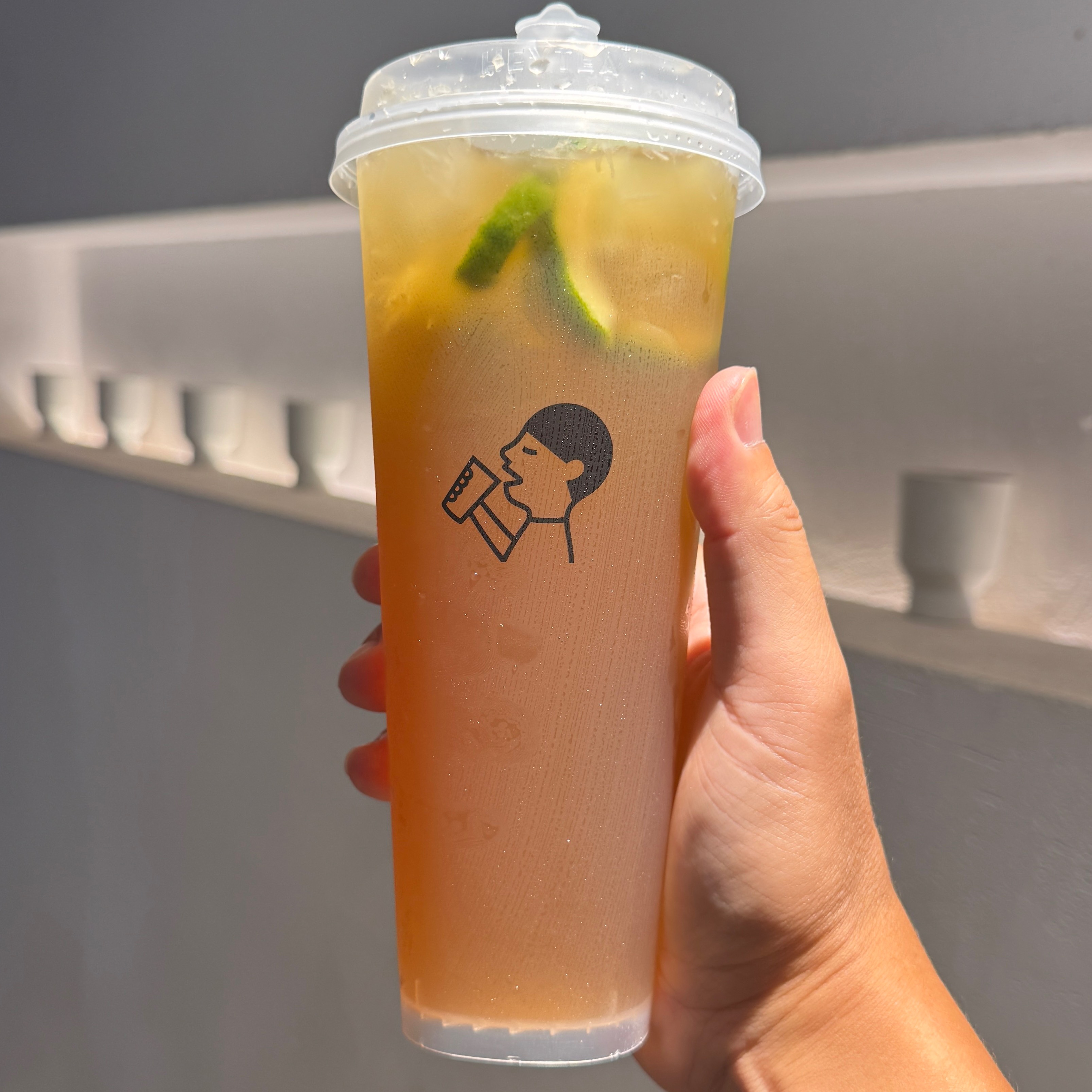 Phoenix Oolong Lemon Tea Y13 at Xicha HEYTEA 喜茶 (3 levels) on #foodmento http://foodmento.com/place/16153