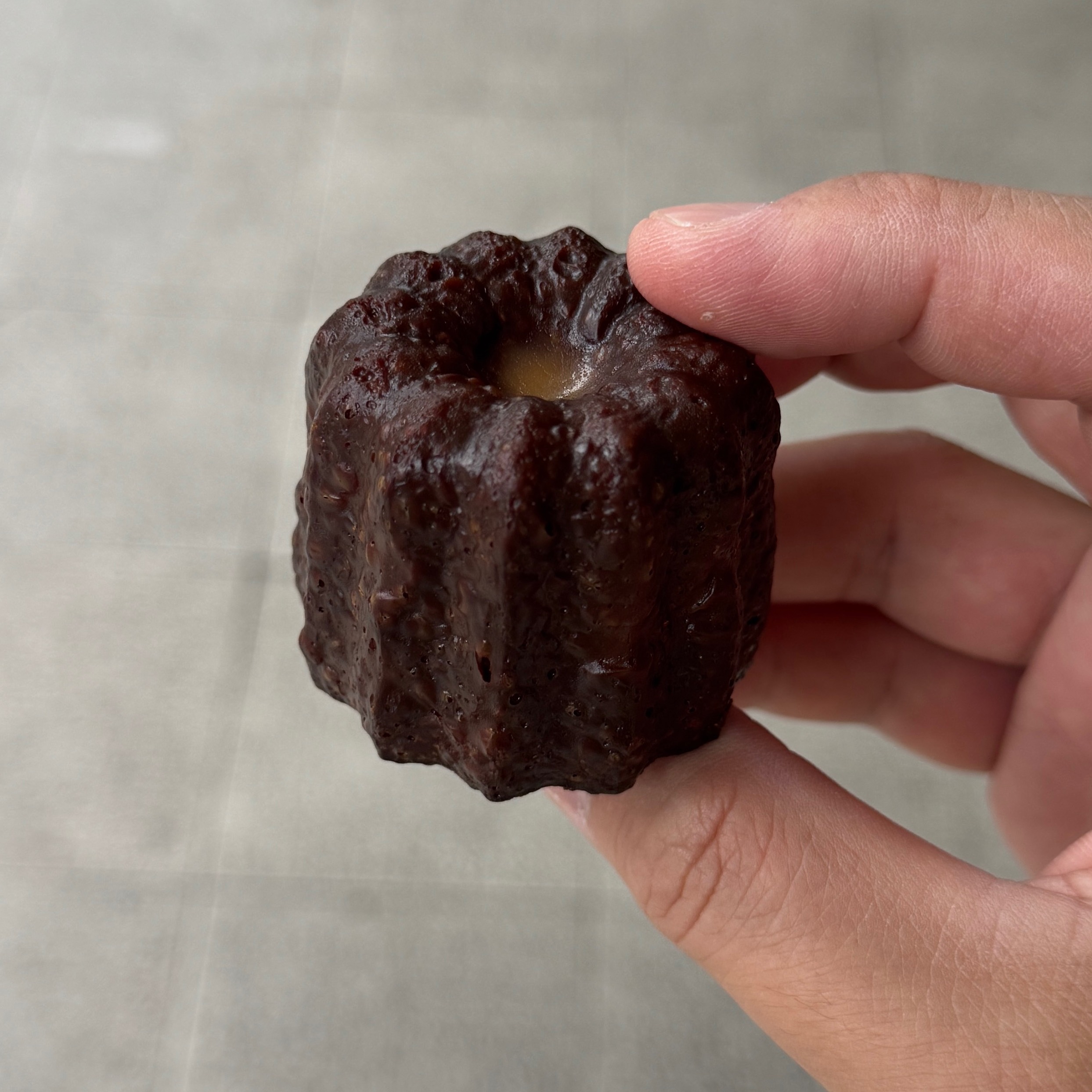 Vanilla Canele Y11 at Yancongtou BAKERY (Guangzhou K11 Branch) on #foodmento http://foodmento.com/place/16201